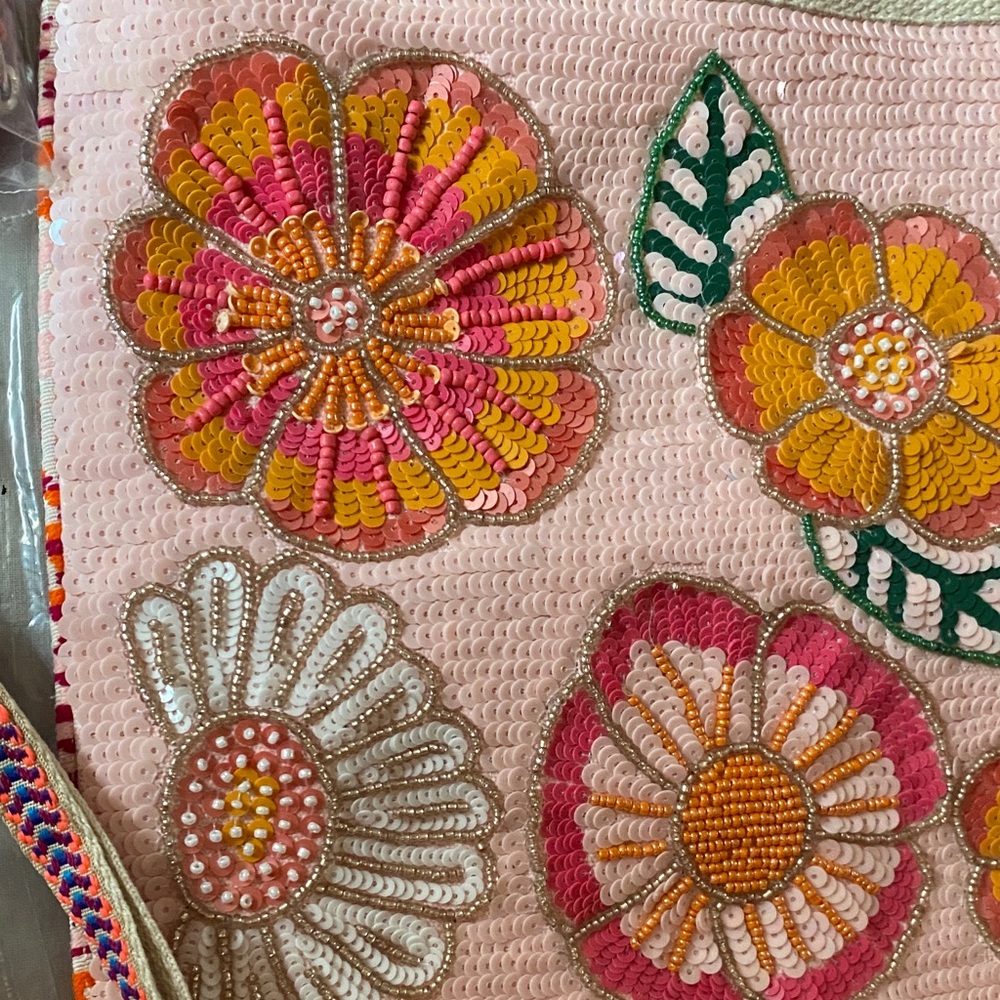 America $ Beyond Vibrant Floral Embroidered Tote Bag and pouches (3) - Picture 8 of 15